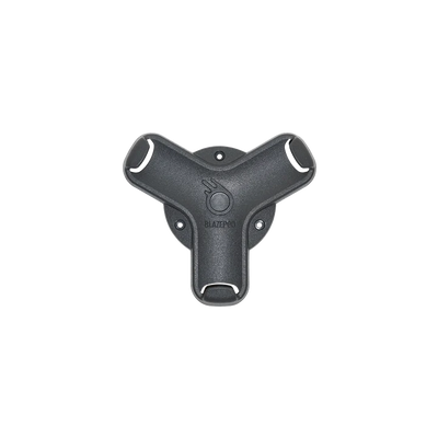 מחברי בלייזפוד לקיר