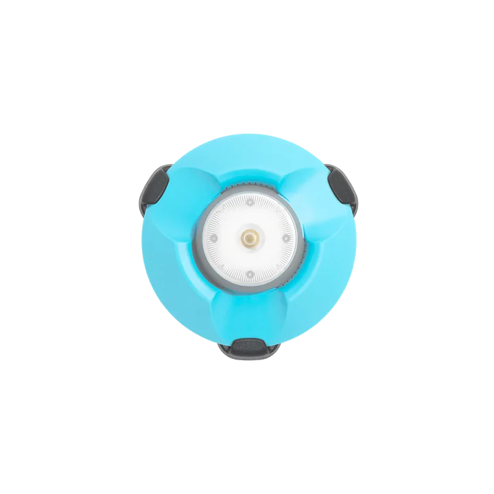 מחברי בלייזפוד לקיר